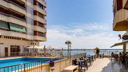 Återförsäljning - Apartment -
Torrevieja - Playa del Acequión