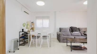 Återförsäljning - Villa -
Torrevieja - Aguas Nuevas