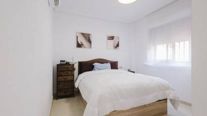 Återförsäljning - Villa -
Torrevieja - Aguas Nuevas