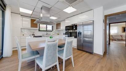 Resale - Villa -
Torrevieja - Los Balcones