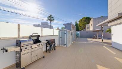 Resale - Villa -
Torrevieja - Los Balcones