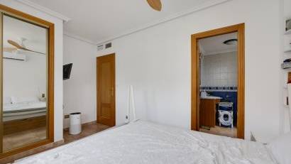 Återförsäljning - Villa -
San Fulgencio - La Marina