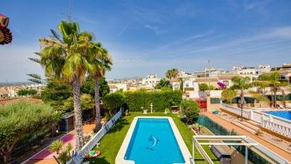 Återförsäljning - Villa -
San Fulgencio - La Marina