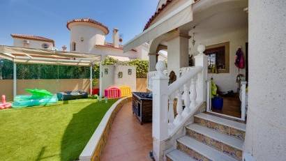 Återförsäljning - Villa -
San Fulgencio - La Marina