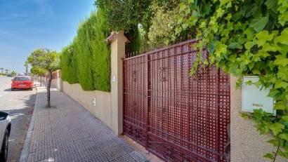 Återförsäljning - Villa -
San Fulgencio - La Marina