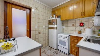 Återförsäljning - Bungalow -
Torrevieja - Playa del Acequión