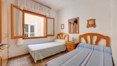 Återförsäljning - Bungalow -
Torrevieja - Playa del Acequión