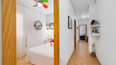 Återförsäljning - Apartment -
Torrevieja - Playa del Acequión