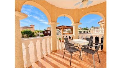 Återförsäljning - Villa Detached -
San Fulgencio - urb.la marina