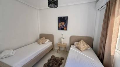 Återförsäljning - Apartment -
Orihuela - Los Balcones y los Altos