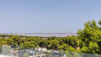 Återförsäljning - Villa -
Torrevieja - Los Balcones