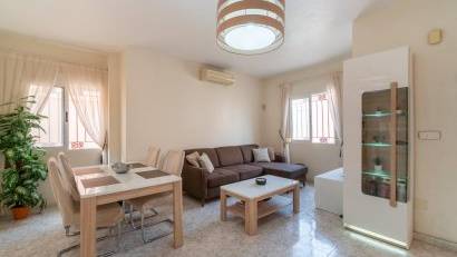 Återförsäljning - Radhus -
Orihuela Costa - Playa Flamenca