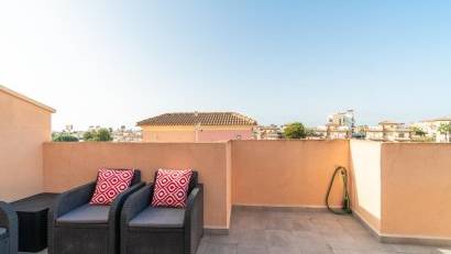 Återförsäljning - Radhus -
Orihuela Costa - Playa Flamenca