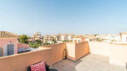 Återförsäljning - Radhus -
Orihuela Costa - Playa Flamenca
