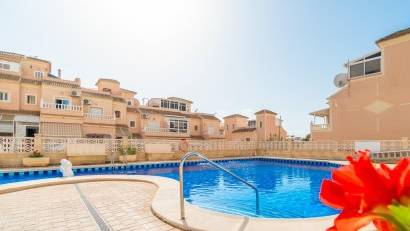 Återförsäljning - Radhus -
Orihuela Costa - Playa Flamenca