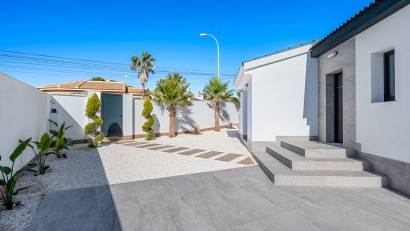 Återförsäljning - Villa -
Ciudad quesada - Rojales