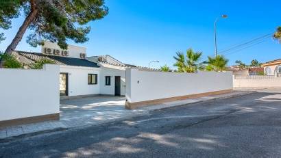 Återförsäljning - Villa -
Ciudad quesada - Rojales