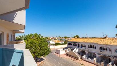 Återförsäljning - Apartment -
Orihuela Costa - La Regia