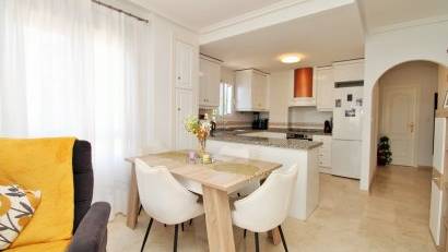 Återförsäljning - Apartament -
Villamartin - Villamartín