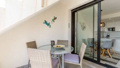 Återförsäljning - Apartment -
Orihuela Costa - Villamartín