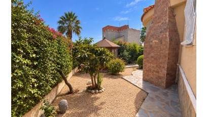 Resale - Detached villa -
Urbanización Ciudad Quesada