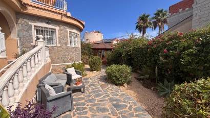 Resale - Detached villa -
Urbanización Ciudad Quesada