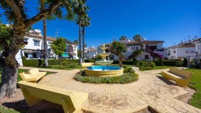 Alquiler a largo plazo - Apartment -
Torrevieja