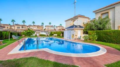 Återförsäljning - Villa -
Guardamar del Segura