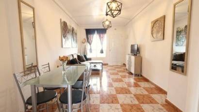 Återförsäljning - Apartment -
Orihuela Costa - La Zenia