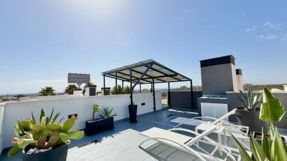 Återförsäljning - Villa -
Orihuela Costa - Cabo Roig