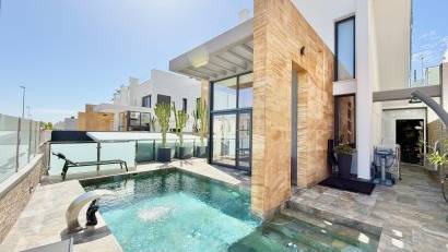 Återförsäljning - Villa -
Orihuela Costa - Cabo Roig