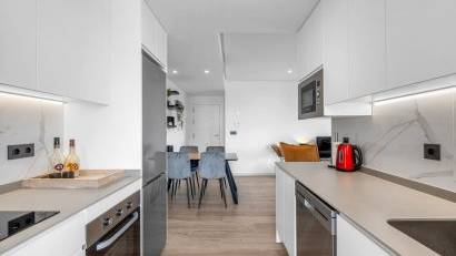 Resale - Apartment -
Los Altos