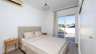 Återförsäljning - Villa -
Orihuela - Villamartín-Las Filipinas