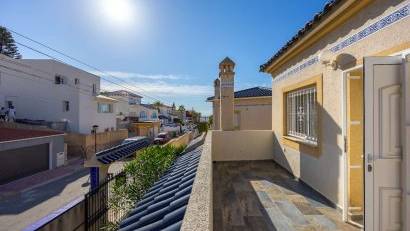Återförsäljning - Villa -
Orihuela - Villamartín-Las Filipinas