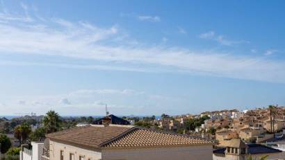 Återförsäljning - Villa -
Orihuela - Villamartín-Las Filipinas