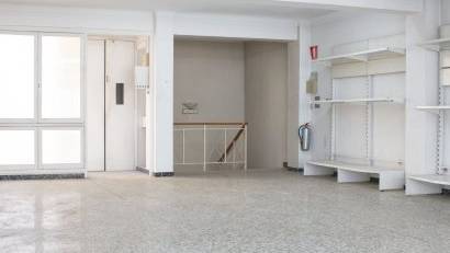 Återförsäljning - Building -
Torrevieja - Center