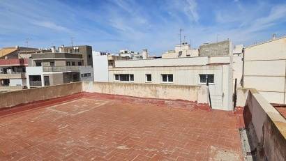 Återförsäljning - Building -
Torrevieja - Center