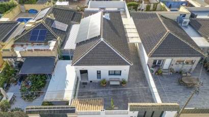 Återförsäljning - Villa -
Torrevieja - La Siesta - El Salado - Torreta