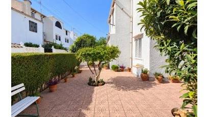 Resale - Townhouse -
Torrevieja