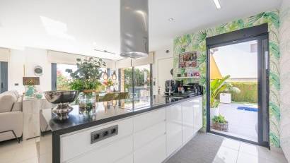 Återförsäljning - Villa -
Ciudad quesada - Lo pepin