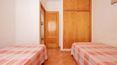 Återförsäljning - Apartment / Duplex -
Torrevieja - Playa de los Locos