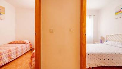 Återförsäljning - Apartment / Duplex -
Torrevieja - Playa de los Locos