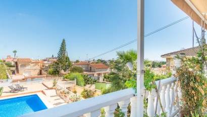 Återförsäljning - Villa -
Orihuela Costa - Los Balcones