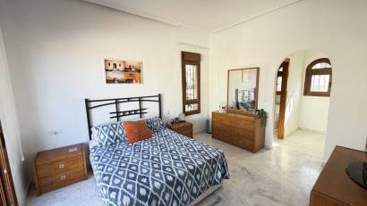 Återförsäljning - Villa -
La Finca Golf