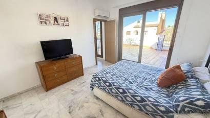 Återförsäljning - Villa -
La Finca Golf