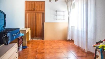 Återförsäljning - Detached villa -
Orihuela - Redovan