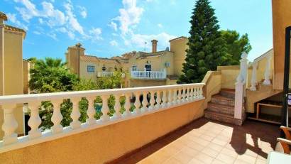 Resale - Villa -
Villamartin - Villamartín