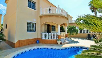 Resale - Villa -
Villamartin - Villamartín