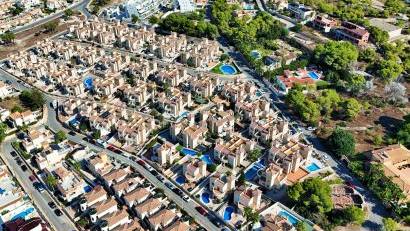 Resale - Villa -
Villamartin - Villamartín