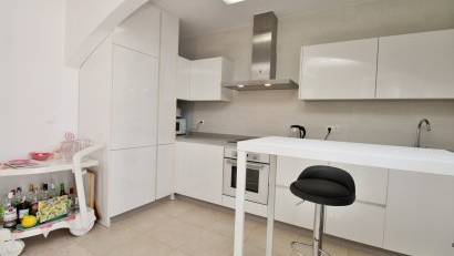 Reventa - Villa -
Villamartin - Villamartín
